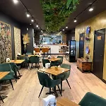 Bella Restaurant 3*